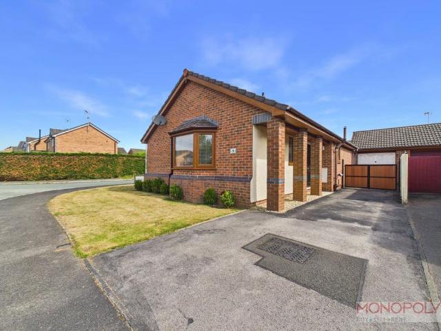 2 bedroom detached bungalow for sale