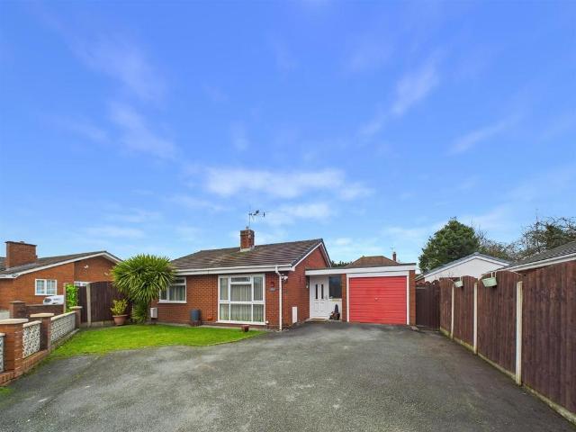 2 bedroom detached bungalow for sale