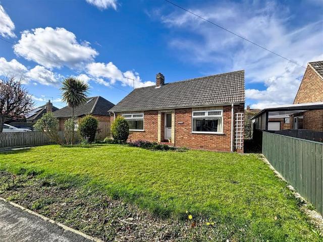 2 bedroom detached bungalow for sale