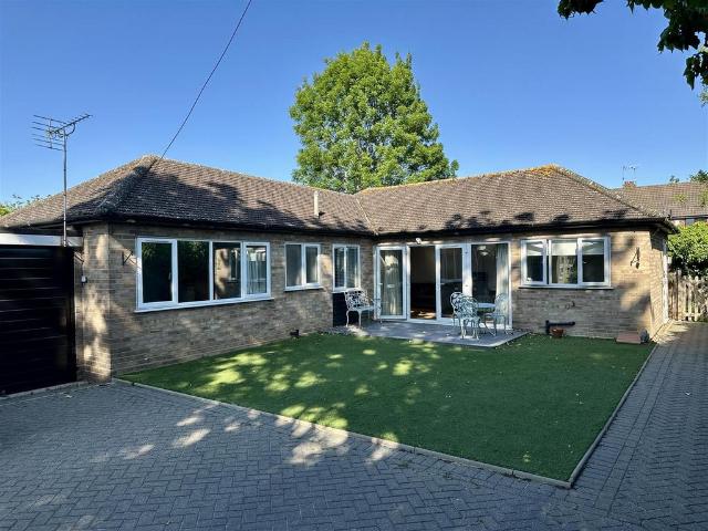 2 bedroom bungalow for sale