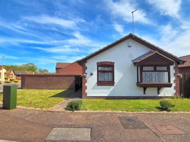 2 bedroom detached bungalow for sale