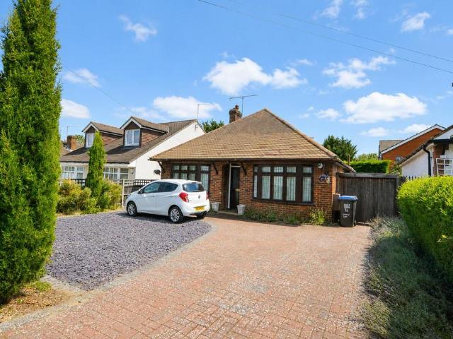 2 bedroom detached bungalow for sale