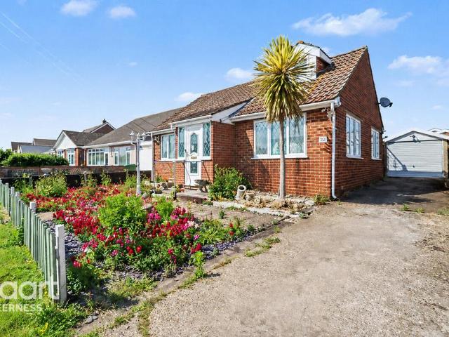 2 bedroom detached bungalow for sale