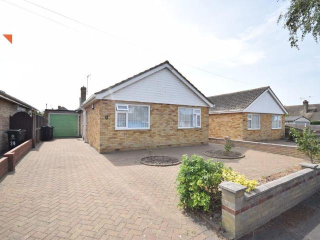 2 bedroom detached bungalow for sale