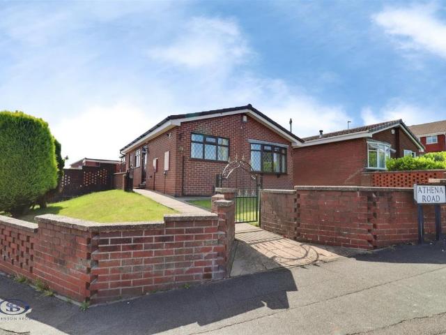2 bedroom detached bungalow for sale