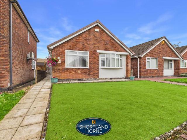 2 bedroom detached bungalow for sale