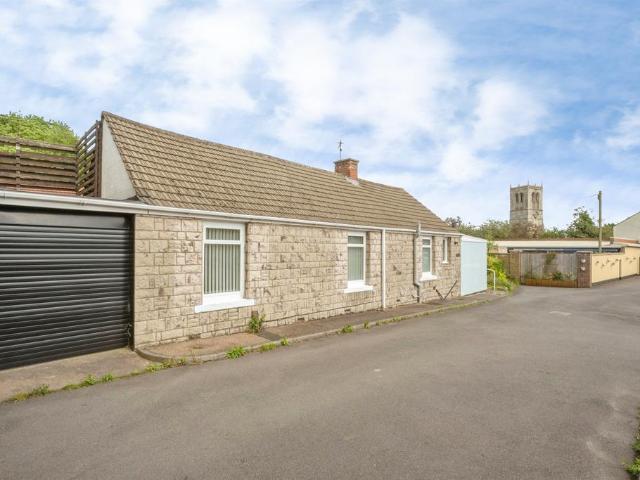 2 bedroom detached bungalow for sale