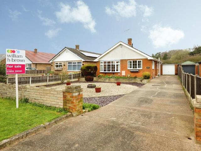 2 bedroom detached bungalow for sale