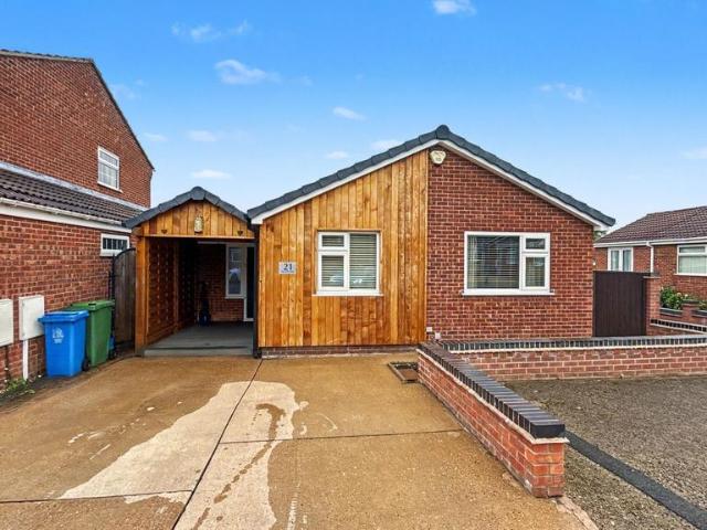 2 bedroom detached bungalow for sale