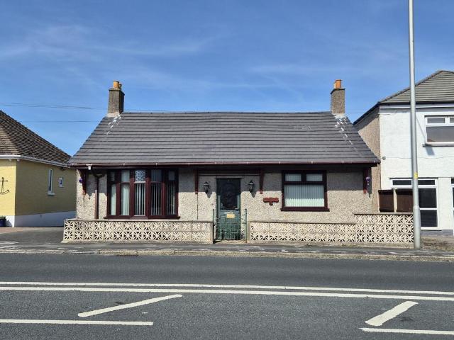 2 bedroom detached bungalow for sale