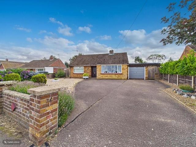 2 bedroom detached bungalow for sale