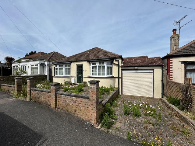 2 bedroom detached bungalow for sale