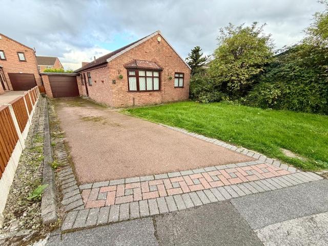 2 bedroom detached bungalow for sale