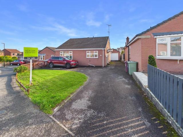 2 bedroom detached bungalow for sale
