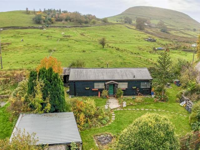 2 bedroom detached bungalow for sale