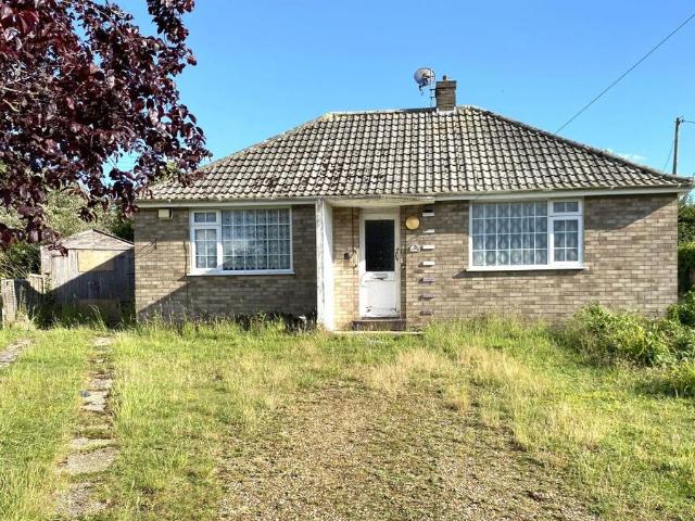 2 bedroom detached bungalow for sale