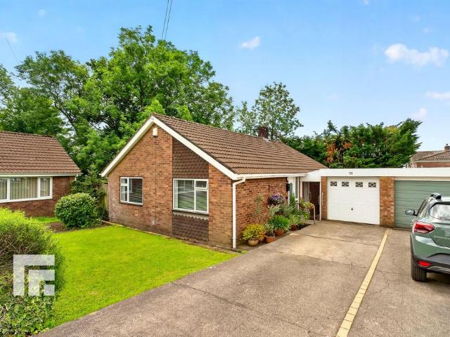2 bedroom detached bungalow for sale