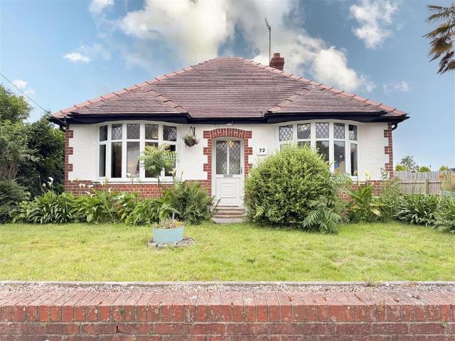 2 bedroom detached bungalow for sale