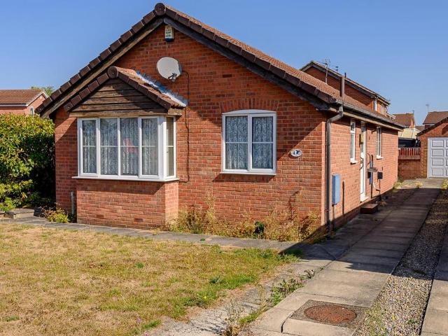 2 bedroom detached bungalow for sale