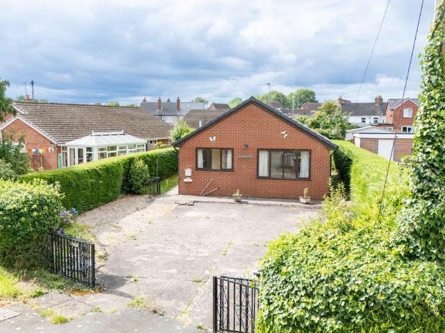 2 bedroom detached bungalow for sale