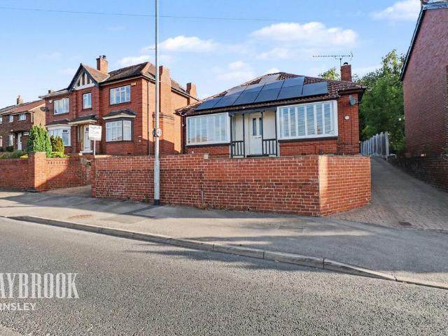 2 bedroom detached bungalow for sale