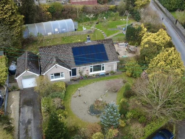 2 bedroom detached bungalow for sale