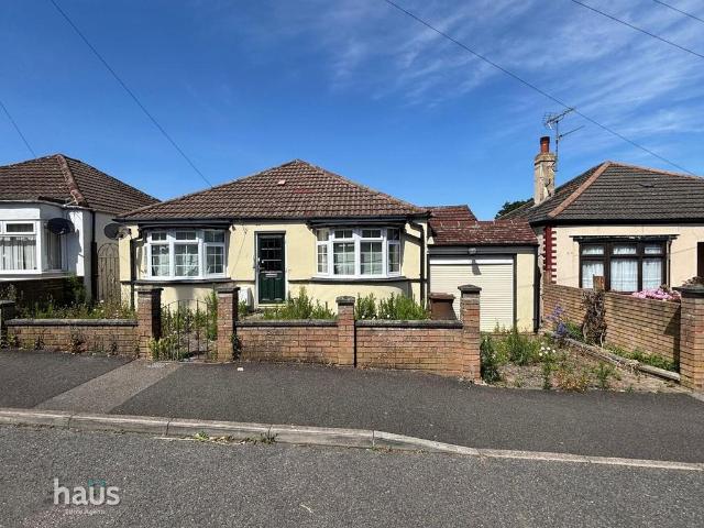 2 bedroom detached bungalow for sale