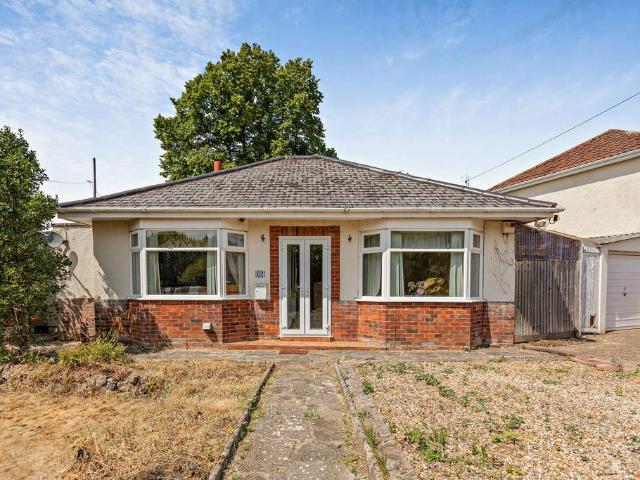 2 bedroom detached bungalow for sale