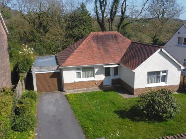 2 bedroom detached bungalow for sale