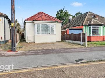 2 bedroom detached bungalow for sale