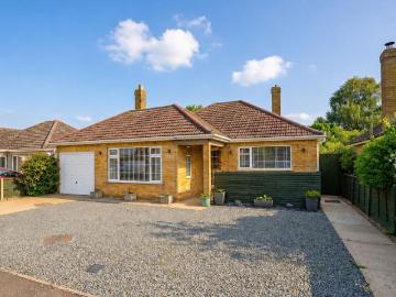 2 bedroom detached bungalow for sale
