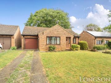 2 bedroom detached bungalow for sale