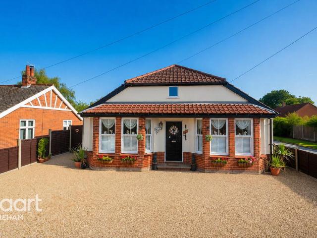 2 bedroom detached bungalow for sale
