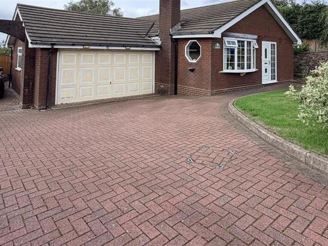 2 bedroom detached bungalow for sale