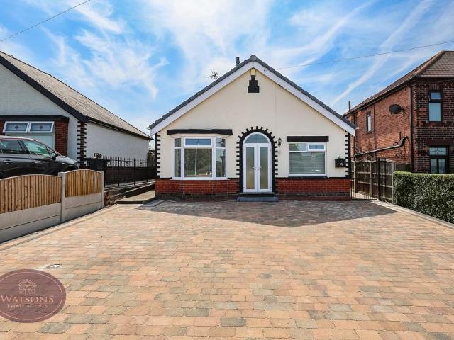 2 bedroom detached bungalow for sale