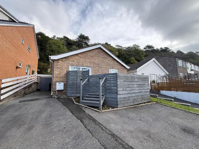 2 bedroom detached bungalow for sale