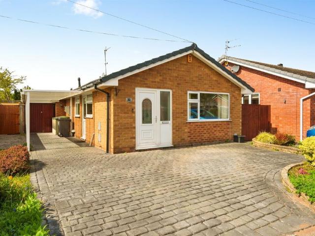 2 bedroom detached bungalow for sale