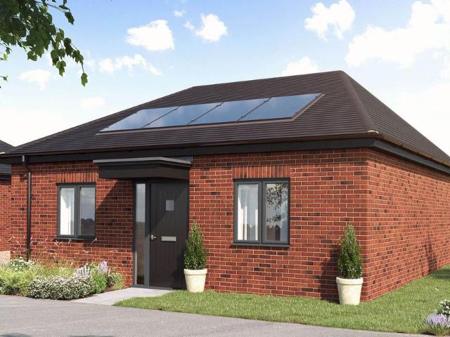2 bedroom detached bungalow for sale