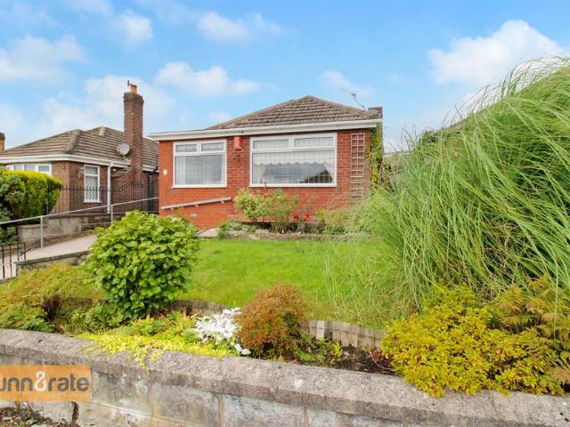 2 bedroom detached bungalow for sale