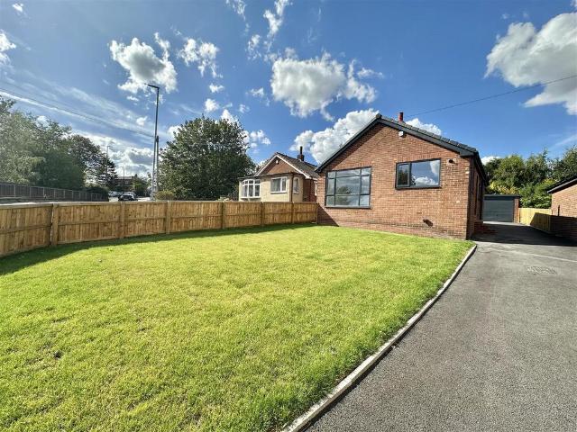 2 bedroom detached bungalow for sale