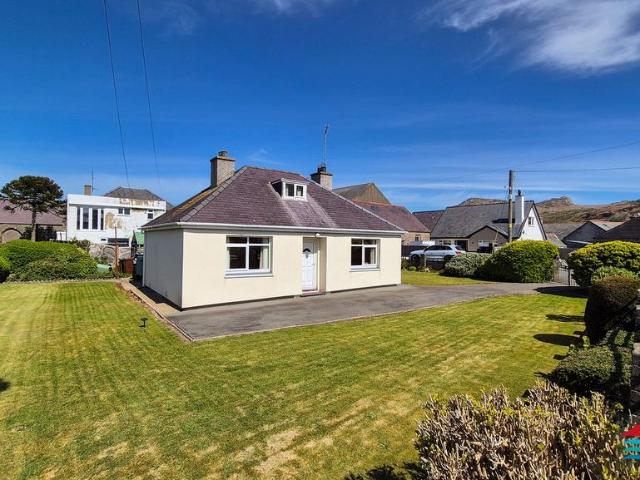 2 bedroom detached bungalow for sale