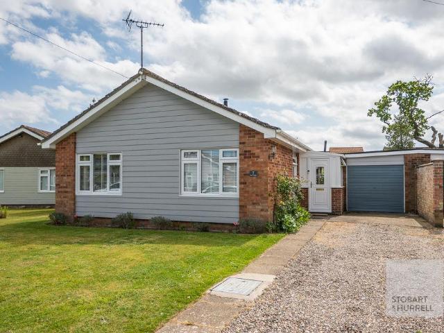 2 bedroom detached bungalow for sale