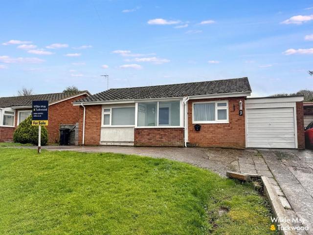 2 bedroom detached bungalow for sale
