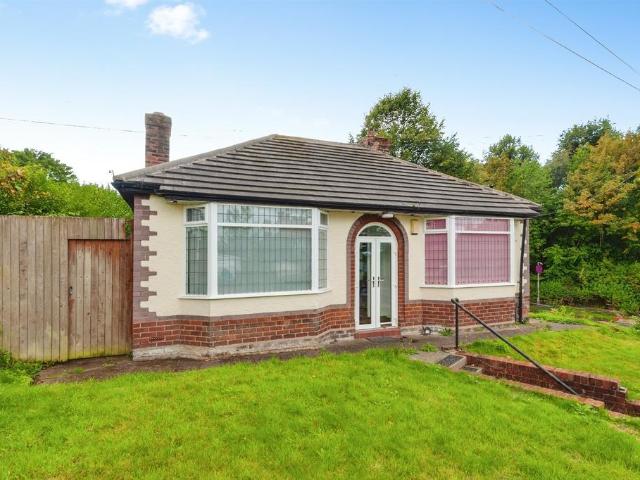 2 bedroom detached bungalow for sale