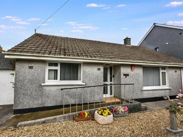 2 bedroom detached bungalow for sale