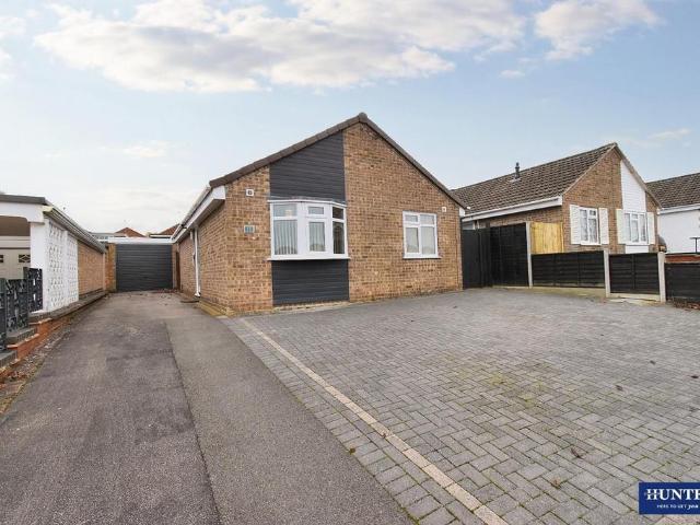 2 bedroom detached bungalow for sale