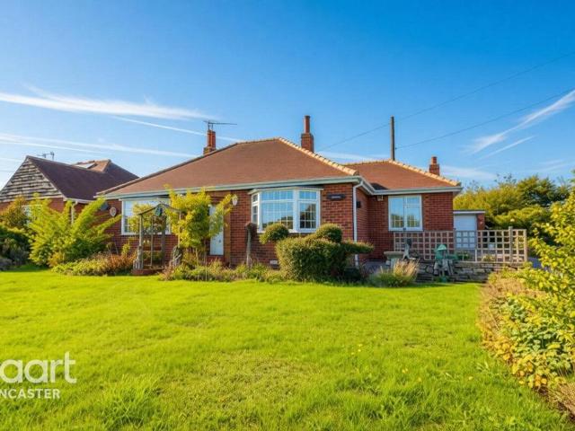 2 bedroom detached bungalow for sale