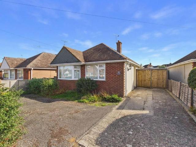 2 bedroom detached bungalow for sale