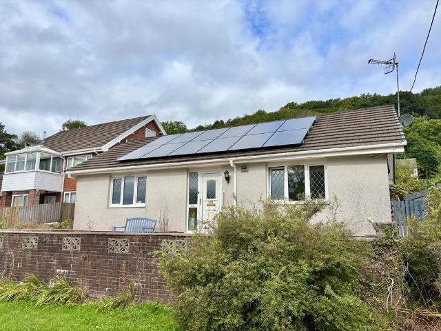 2 bedroom detached bungalow for sale