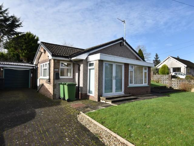 2 bedroom detached bungalow for sale